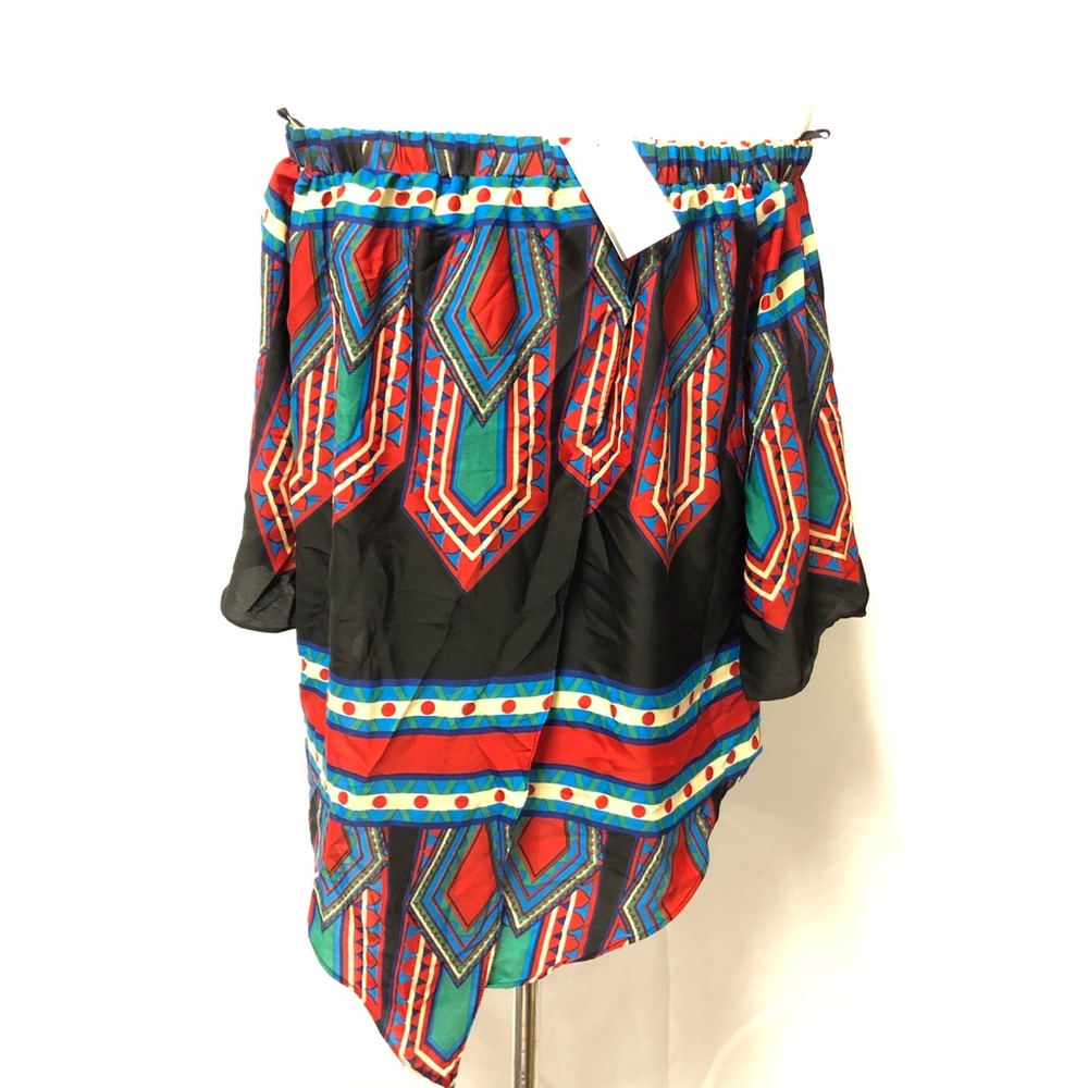Patterned Blouse w Split Back - Picture 4 of 6